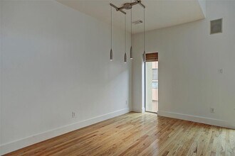 2332 Jackson St in Houston, TX - Building Photo - Building Photo