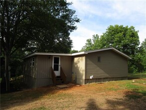 7136 Jake Kemp Rd in Murrayville, GA - Building Photo - Building Photo