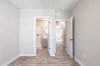 624 E Lippincott St photo'