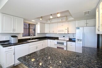 5330 N Central Ave in Phoenix, AZ - Building Photo - Building Photo