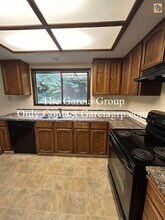 17949 SE Arista Dr in Milwaukie, OR - Building Photo - Building Photo