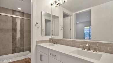 6565 E Thomas Rd in Scottsdale, AZ - Building Photo - Building Photo