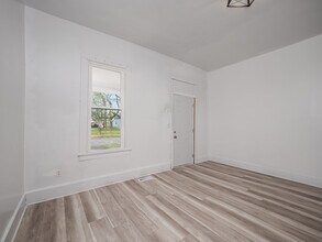 1237 E Indiana St in Evansville, IN - Building Photo - Building Photo