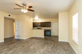 Los Balcones in El Paso, TX - Building Photo - Interior Photo