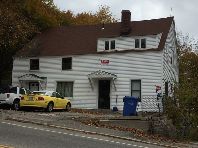 18 Center St in Wolfeboro, NH - Building Photo