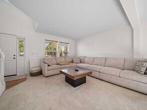 2521 Waterford Ln in Lake In The Hills, IL - Building Photo - Building Photo