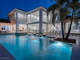 188 West St in Naples, FL - Building Photo