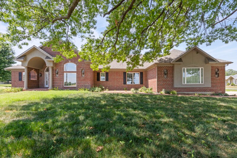 614 Poplar St in Wellsville, KS - Building Photo