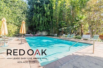 570 N Rossmore Ave in Los Angeles, CA - Building Photo - Building Photo