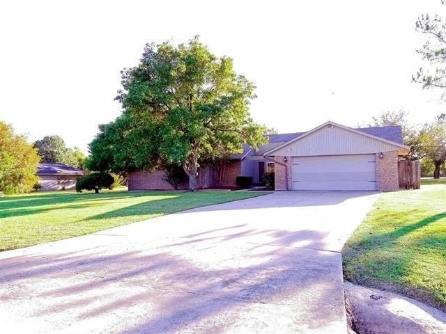 309 Curts Dr in Lawton, OK - Building Photo