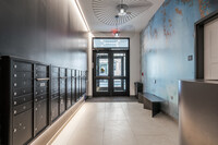 100 Hemenway in Boston, MA - Building Photo - Interior Photo