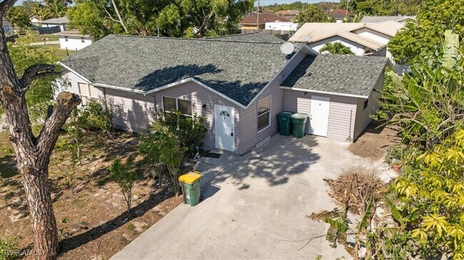 2398 54th Terrace SW in Naples, FL - Building Photo - Building Photo