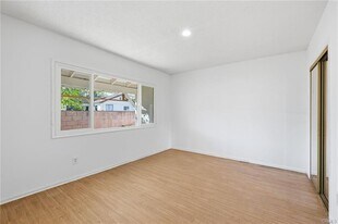 10418 Gothic Ave in Los Angeles, CA - Building Photo