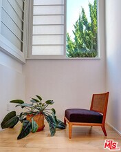 2100 Abbot Kinney Blvd in Los Angeles, CA - Building Photo - Building Photo