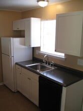 545 Hickory Ave in Niceville, FL - Building Photo - Building Photo