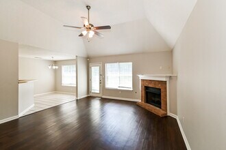 1574 Far Dr in Cordova, TN - Building Photo - Building Photo