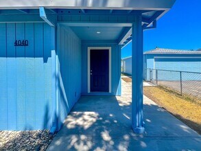 4040 Jefferson St in Napa, CA - Foto de edificio - Building Photo