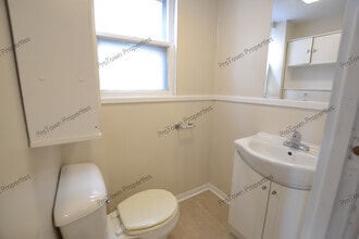 215 N Broadway St in Joliet, IL - Building Photo - Building Photo