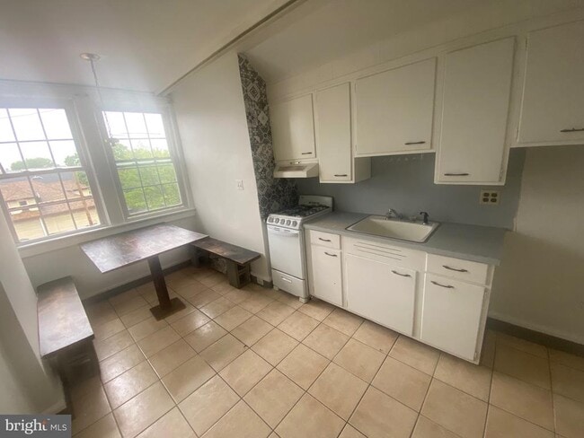 property at 43 Pierce St