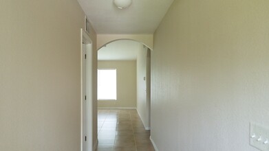 326 Justice Ave in Lehigh Acres, FL - Building Photo - Building Photo