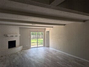 25822 Glen Loch Dr in Spring, TX - Foto de edificio - Building Photo