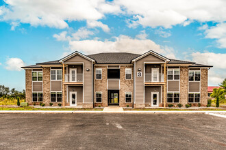 Cherry Farms in Bowling Green, KY - Building Photo - Building Photo