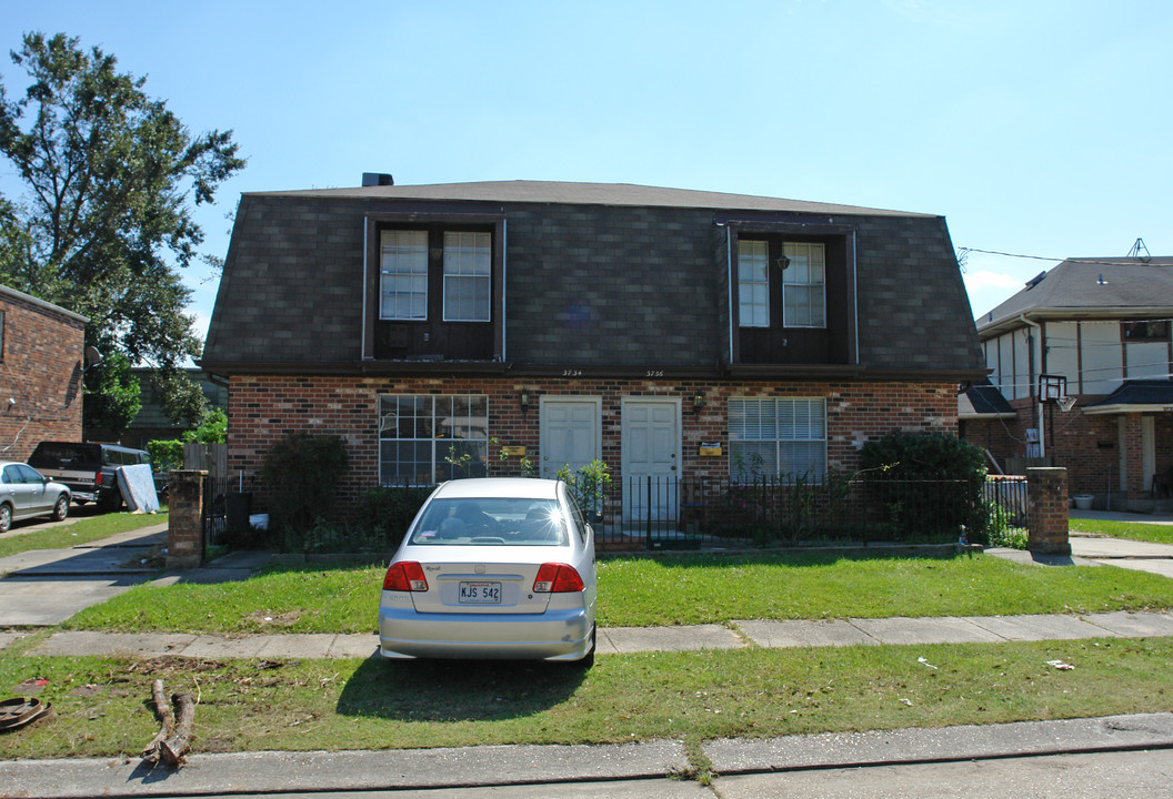 3734 Saratoga Dr in Metairie, LA - Building Photo