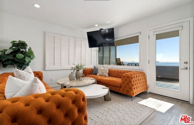 28 S 5th Pl in Long Beach, CA - Building Photo - Building Photo