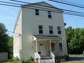 249 S Worcester St in Norton, MA - Building Photo - Building Photo