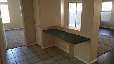 12214 N 41st Dr in Phoenix, AZ - Building Photo - Building Photo