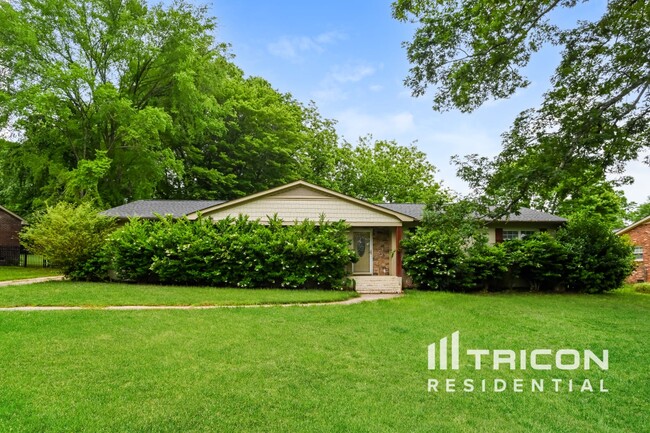 property at 7511 Monroe Rd