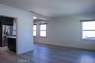 11253 Segrell Wy in Culver City, CA - Building Photo - Building Photo