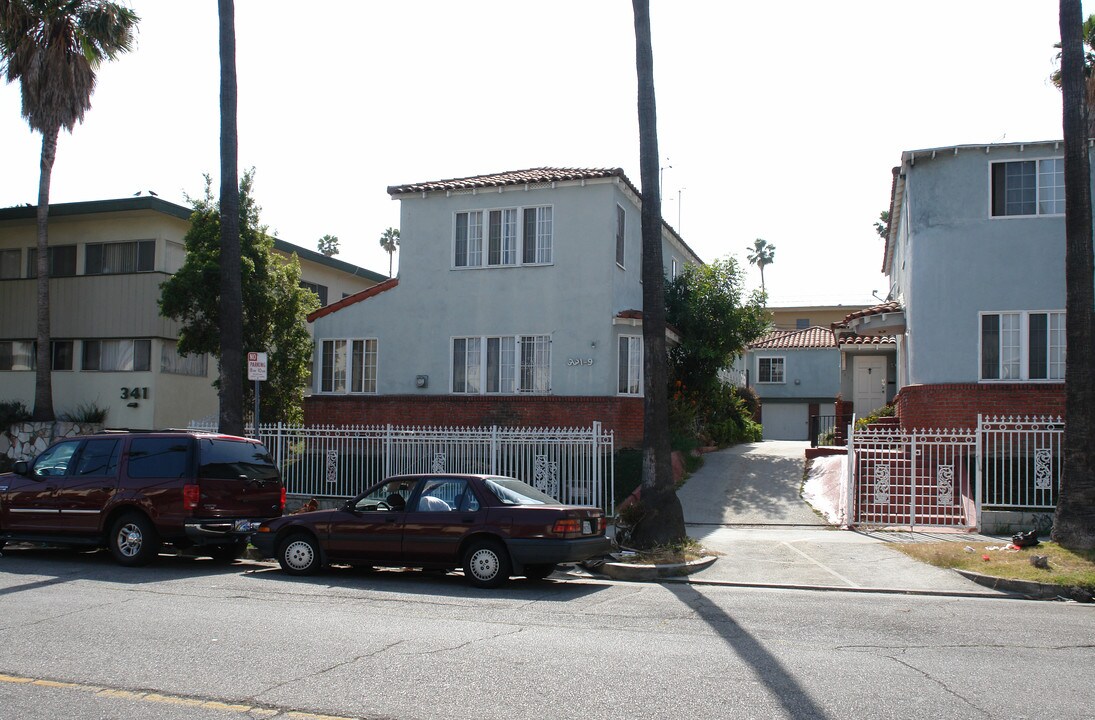 339 S Mariposa Ave in Los Angeles, CA - Building Photo