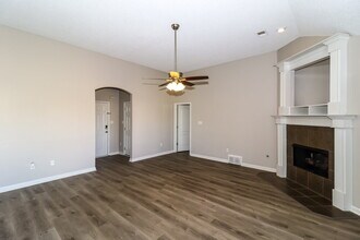 300 Mossy Springs Dr in Oakland, TN - Building Photo - Building Photo