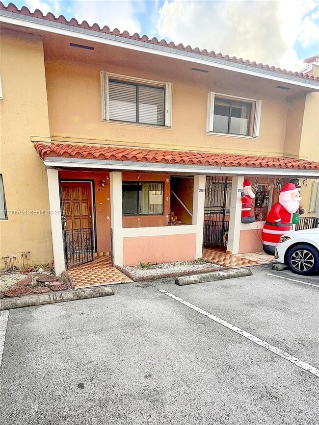 2740 W 63rd St in Hialeah, FL - Building Photo - Building Photo