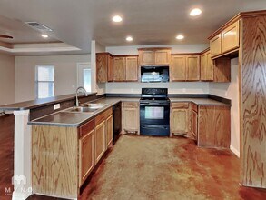 125 Jolin Ln in Weatherford, TX - Foto de edificio - Building Photo