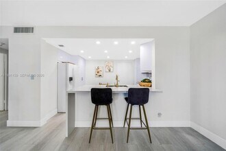 2100 S Ocean Dr in Fort Lauderdale, FL - Foto de edificio - Building Photo