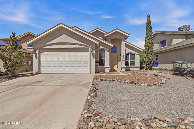 property at 1445 Paseo De Flor St
