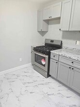 132 Seymour Ave, Unit #3 in Newark, NJ - Foto de edificio - Building Photo