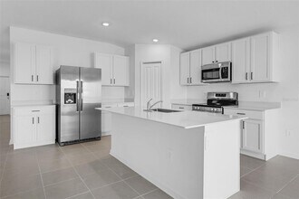 2110 Marksman Rd in Eagle Lake, FL - Building Photo - Building Photo