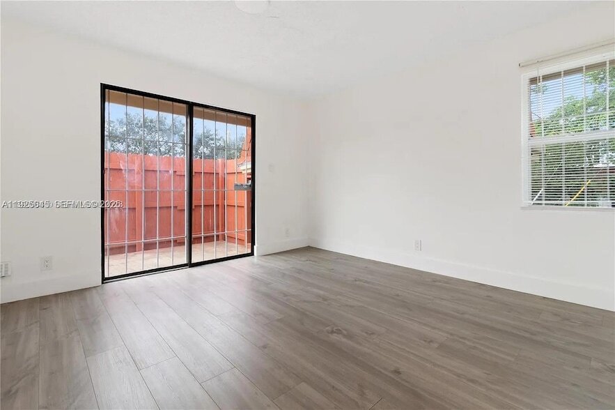 805 NW 13th St in Fort Lauderdale, FL - Foto de edificio