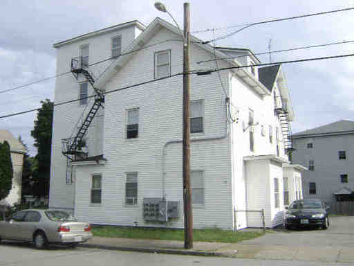 78 Sherman St in Pawtucket, RI - Building Photo