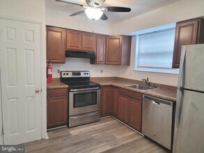 59 Noble Rd in Gloucester Township, NJ - Building Photo - Building Photo