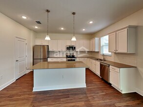 2768 Ponds Trl in St. Cloud, FL - Building Photo - Building Photo