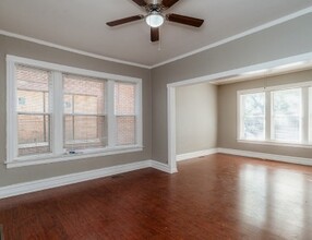 7441 Perry Ave in Chicago, IL - Building Photo - Interior Photo