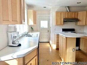 185 Huron Ave in Cambridge, MA - Building Photo - Building Photo