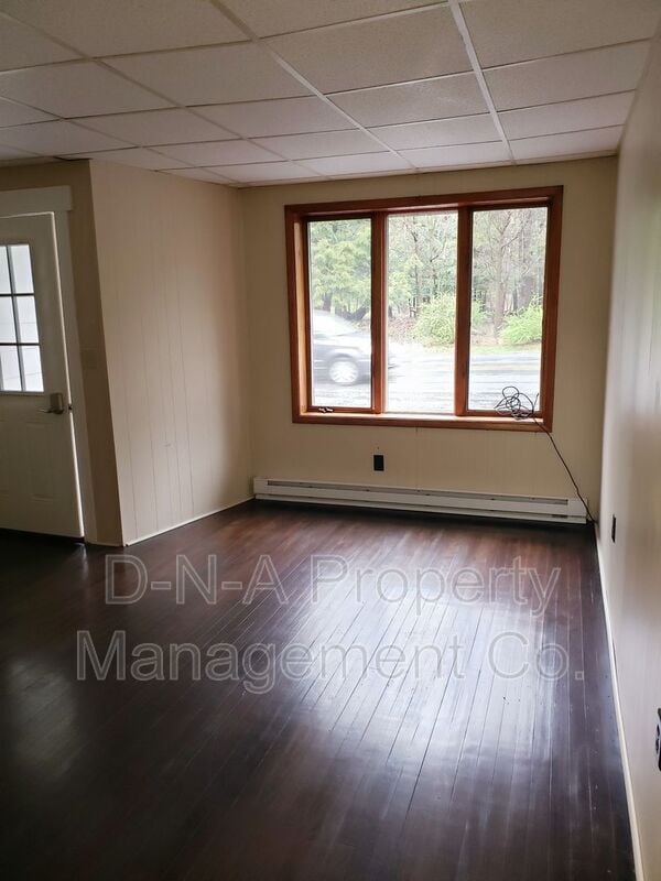 1200 Cherry Lane Rd in East Stroudsburg, PA - Building Photo - Building Photo