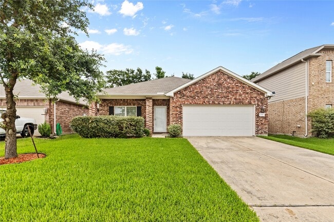 property at 22810 Highland Bluff Ln