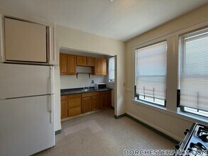 19 Mora St in Boston, MA - Building Photo - Building Photo
