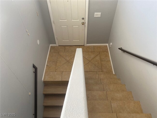 9541 Vast Valley Ave